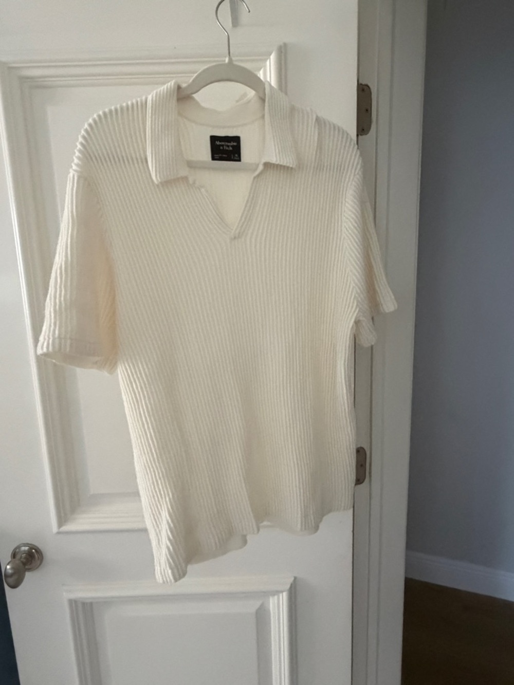 Men’s Cream Ribbed Knit Polo Tee